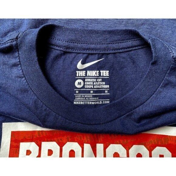 NWOT Nike Denver Broncos The Nike Tee Just Do It Short Sleeve Women’s M Navy - Picture 4 of 5